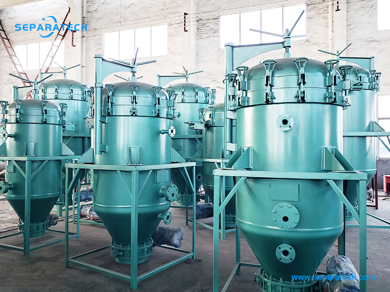 Pressure leaf filter for bleaching process in oil refining