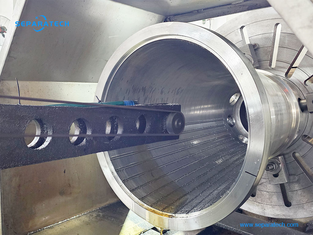 Grooves in the Decanter Centrifuge Bowl Body